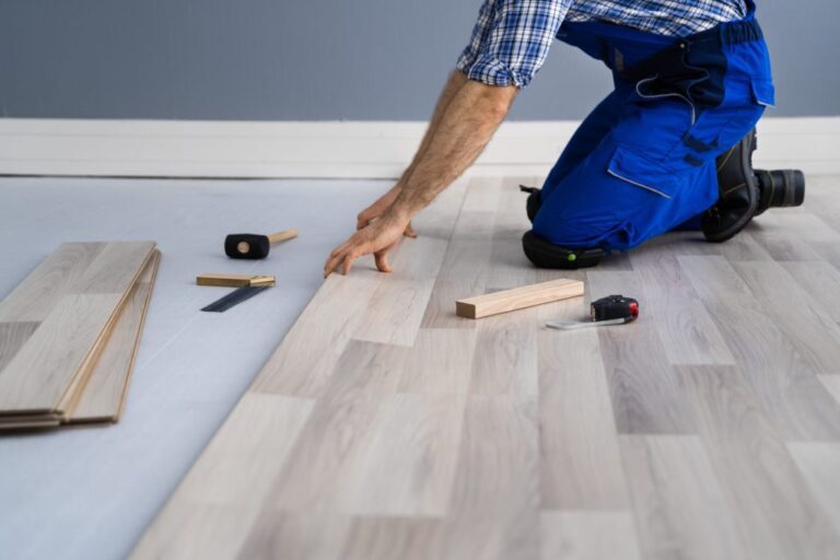 Read more about the article The Ultimate Guide to Choosing the Perfect Hardwood Floor
